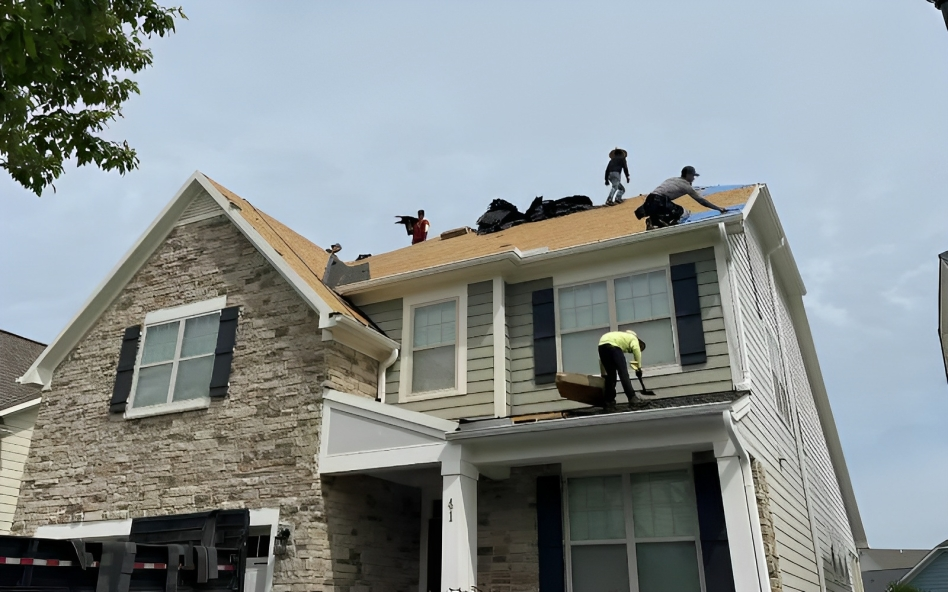 asphalt roof contractor