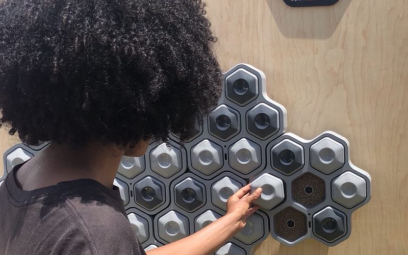 cell phone charging station