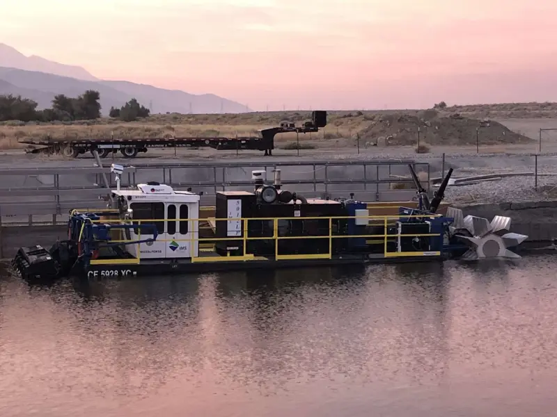 lake dredging equipment